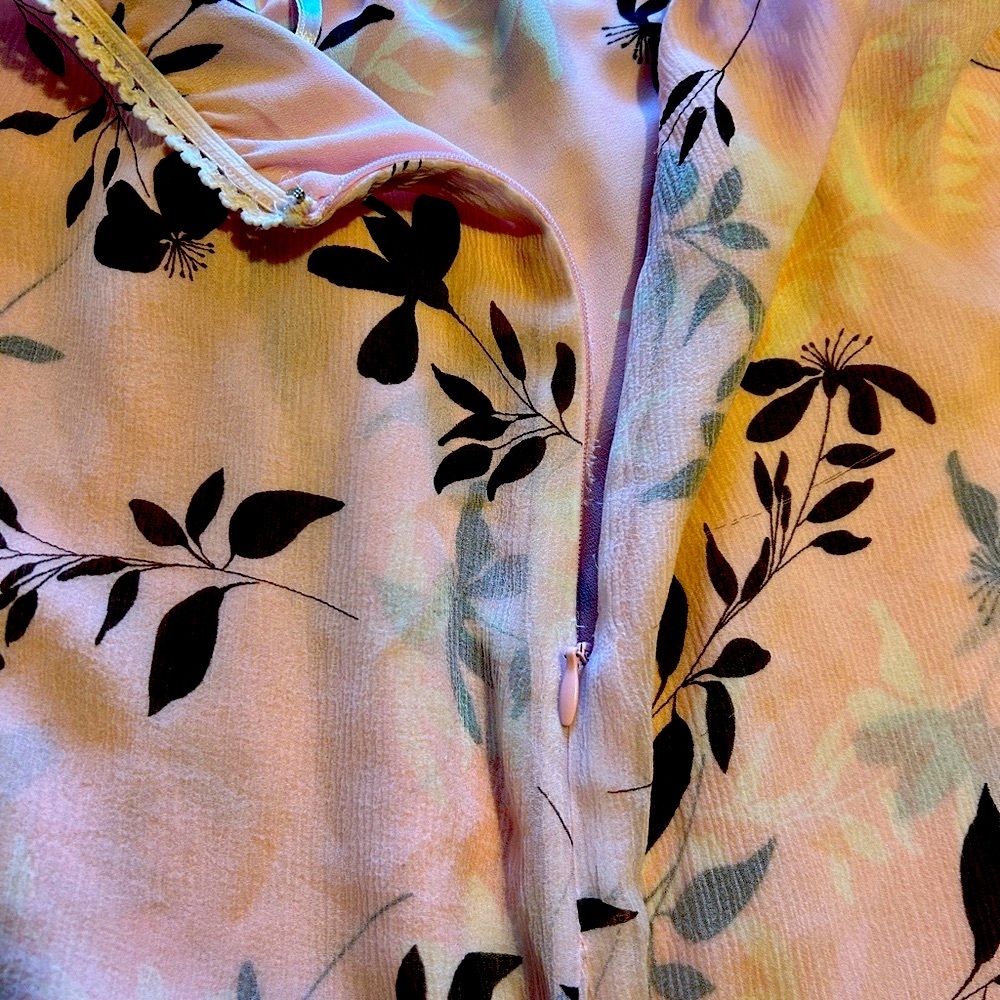 100% Silk. ALFANI Skirt NWT - Picture 3 of 6